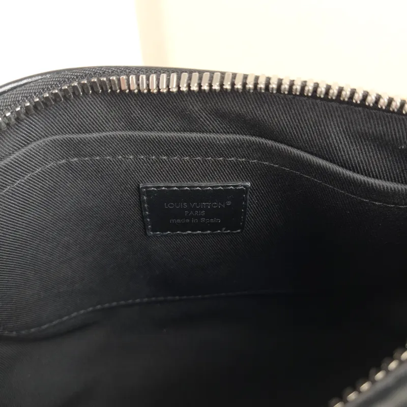 Louis Vuitton Crossbody Bag Keepall Cargo 25 Medium 25 × 11 × 15 cm — detail view 2 of 12