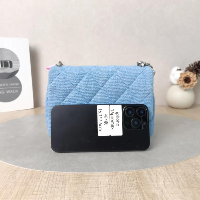 Chanel Crossbody Bag Blue mini19 × 8 × 14 cm — cover view 2 of 6