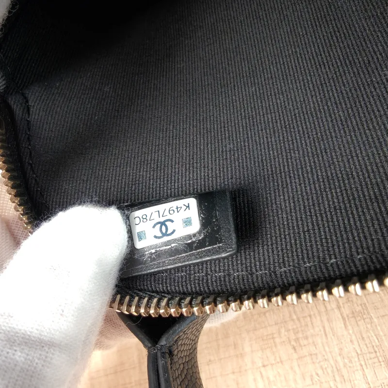 Chanel Top Handle Bag25a Edition Top Handle Bag Black Grained Calfskin One Size15.5 × 6.5 × 8.5 cm — detail view 8 of 13