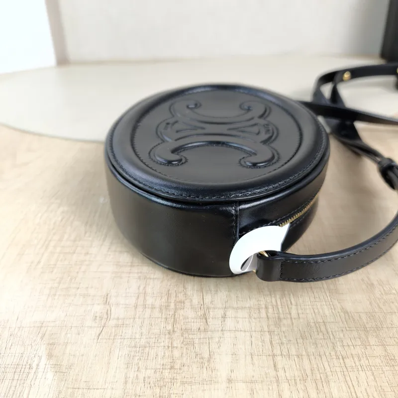 CELINE Crossbody Bag Cuir Triomphe Black Calfskin Small16 × 4 × 12.5 cm — detail view 5 of 9