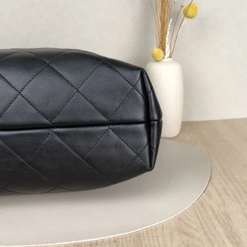 Chanel Shoulder Bag hobo Black Calfskin One Size27 × 11 × 29 cm — cover view 5 of 9