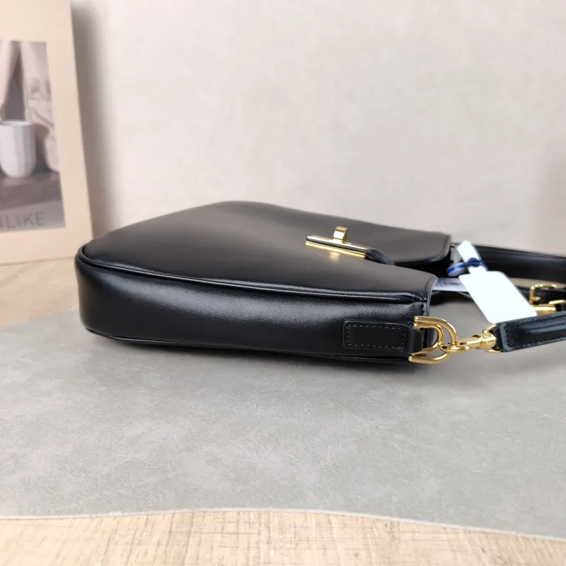 CELINE Shoulder Bag CAMILLE 16 SOFT Shoulder Bag Black Calfskin Small 24.5 × 5 × 21.5 cm — detail view 8 of 14
