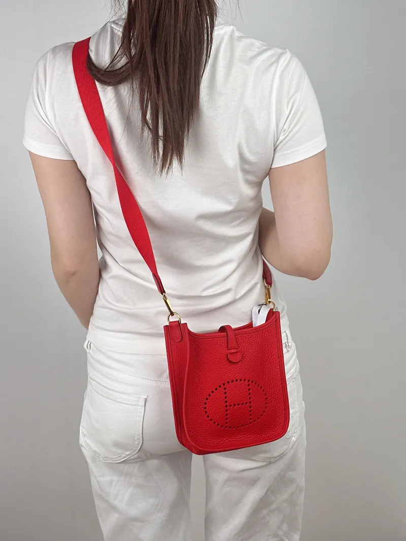 Hermès Crossbody Bag Evelyne Mini 16 Mini 16 S3 Red TC Calfskin Mini 17 × 5.5 × 18 cm Y — on-model view 2 of 2