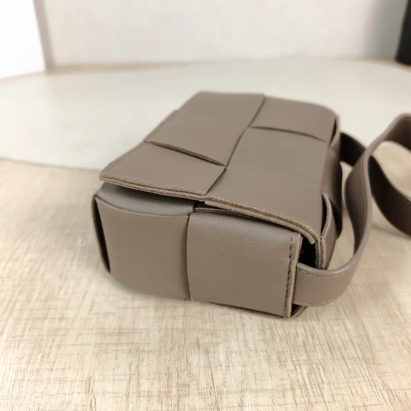 Bottega Veneta Crossbody Bag Cassette Woven Brown Lambskin Mini 12 × 5 × 8.5 cm — detail view 1 of 12