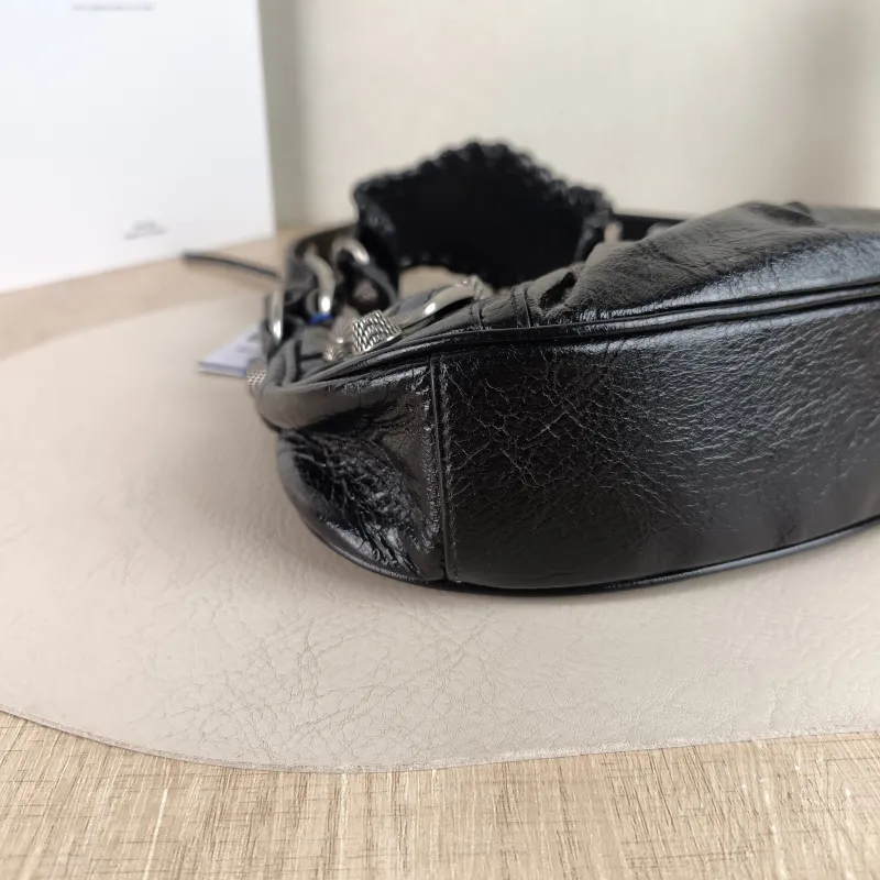 BALENCIAGA Crossbody Bag LE CAGOLE Black Lambskin XS 26 × 7 × 16 cm — detail view 5 of 11