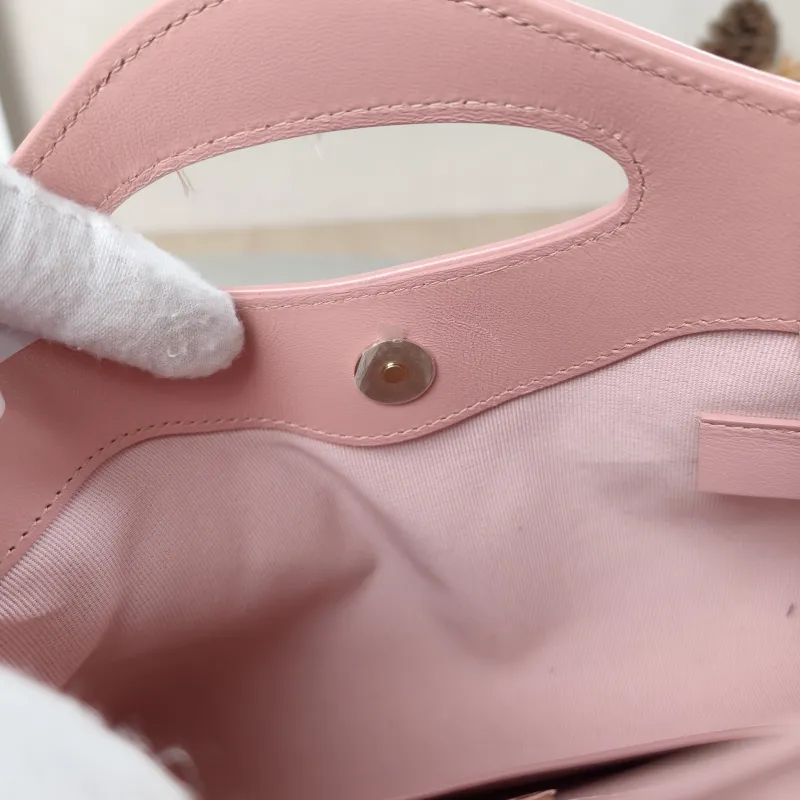 Chanel Crossbody Bag31Bag Pink Waxed Leathernano19 × 5 × 12 cm — detail view 12 of 14