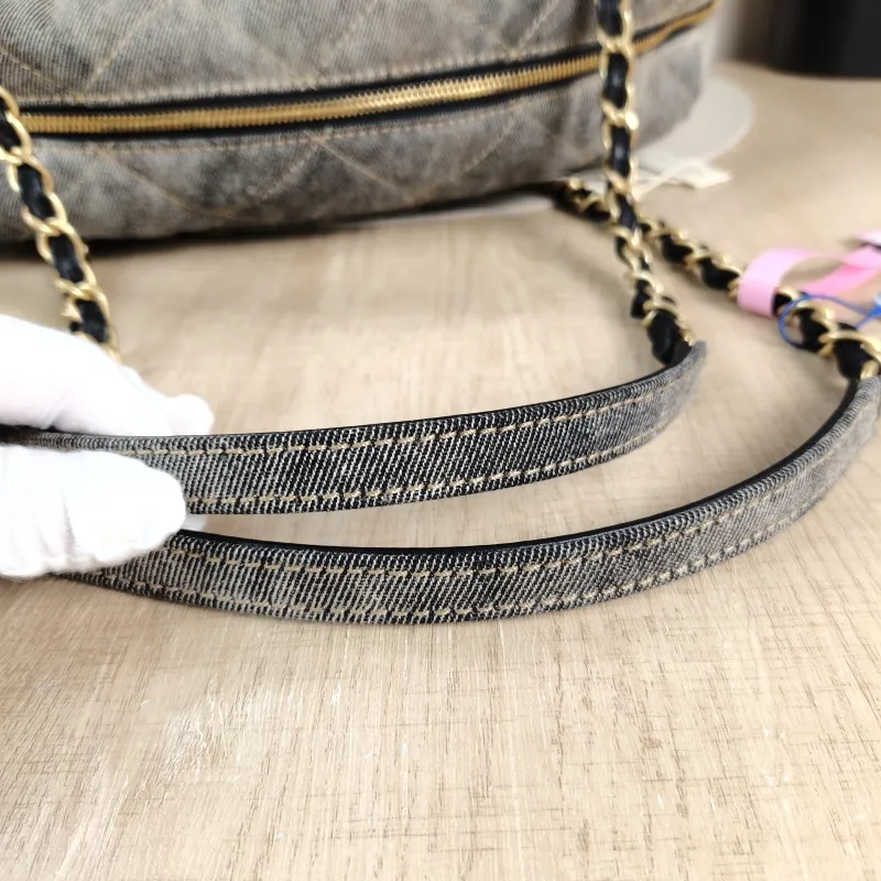 Chanel Crossbody Bag Bowling Bag Grey One Size 43 × 15 × 27 cm — detail view 3 of 10