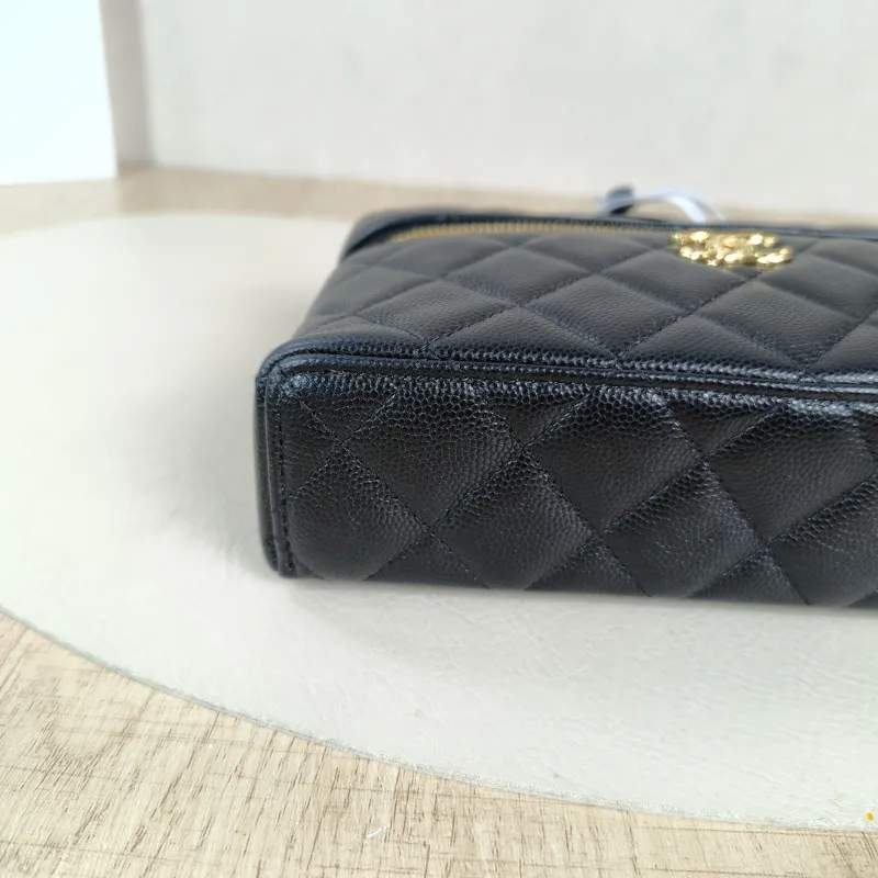 Chanel Crossbody Baglp Box Bag Top Handle Crossbody Bag Black Calfskin One Size19.5 × 5 × 17 cm — detail view 11 of 13