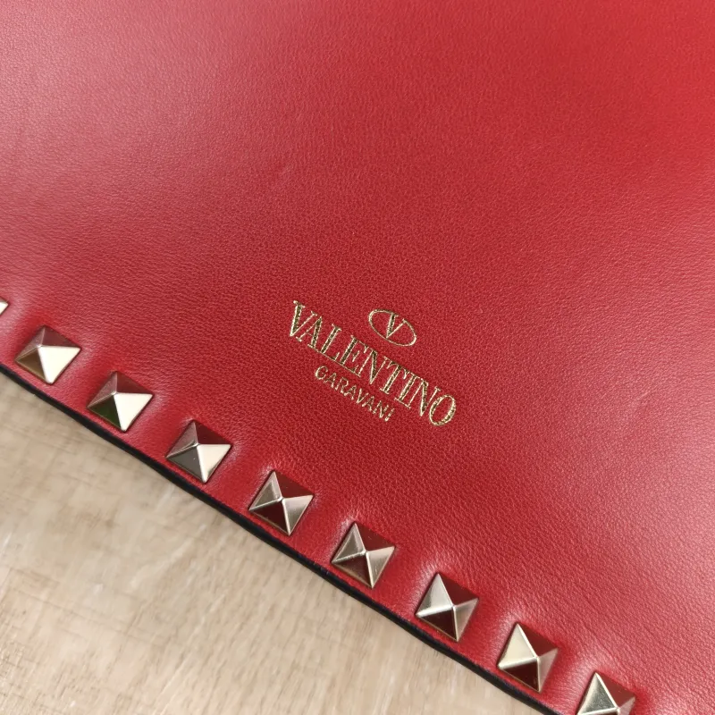 Valentino Clutch Clutch Red Calfskin One Size 28 × 3 × 17 cm — detail view 5 of 10