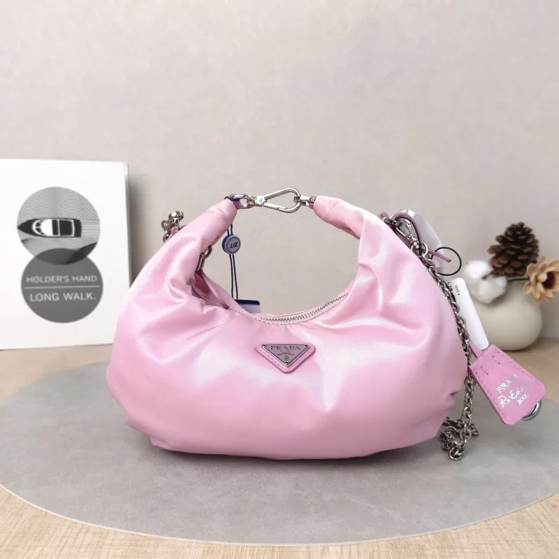 PRADA Shoulder Bag Re-Edition 2006 Shoulder Bag Nylon One Size22 × 5 × 15 cm