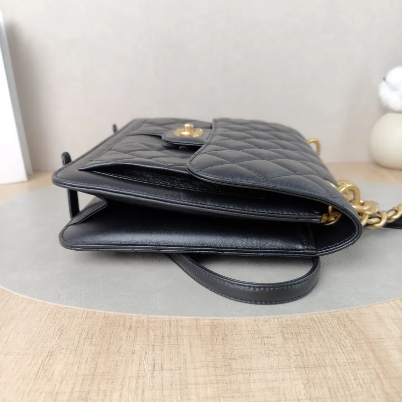 Chanel Crossbody Bag Backpack Black Calfskin One Size25 × 6 × 22 cm — detail view 7 of 13