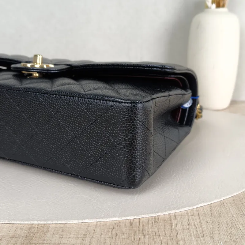 Chanel Crossbody Bag Classic Flap CF Black Grained Calfskin Medium 25.5 × 6.5 × 15.5 cm — detail view 8 of 15
