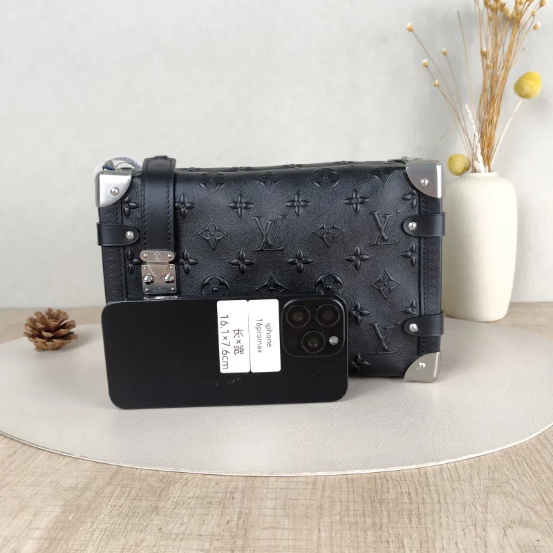 Louis Vuitton Crossbody Bag Side Trunk Box Black Calfskin Medium23.5 × 8.5 × 16 cm — cover view 3 of 5
