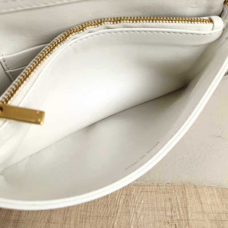 DIOR Crossbody Bag Caro Chain Bagwoc White Calfskin One Size 19.5 × 6.5 × 11 cm — detail view 10 of 11