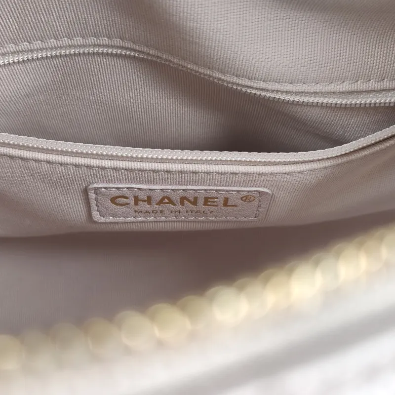Chanel Shoulder Bag Bowling Bag Calfskin One Size24 × 13 × 15 cm — detail view 9 of 14
