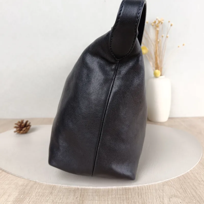 Miumiu Top Handle Bag Spirit Vanity Case Bag Cosmetic Bag Black Lambskin Medium 28 × 13 × 21.5 cm — detail view 12 of 12