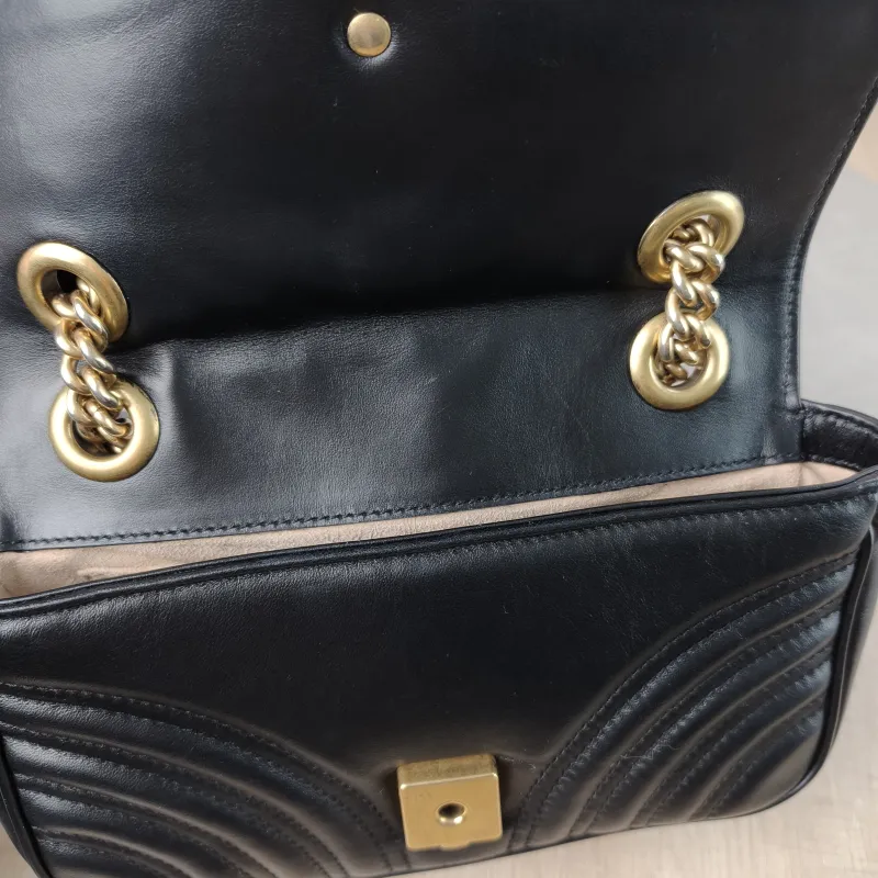 GUCCI Crossbody Bag GG Marmont Small Marmont 22 Black CC alfskin Small 22 × 6 × 13 cm — detail view 9 of 11