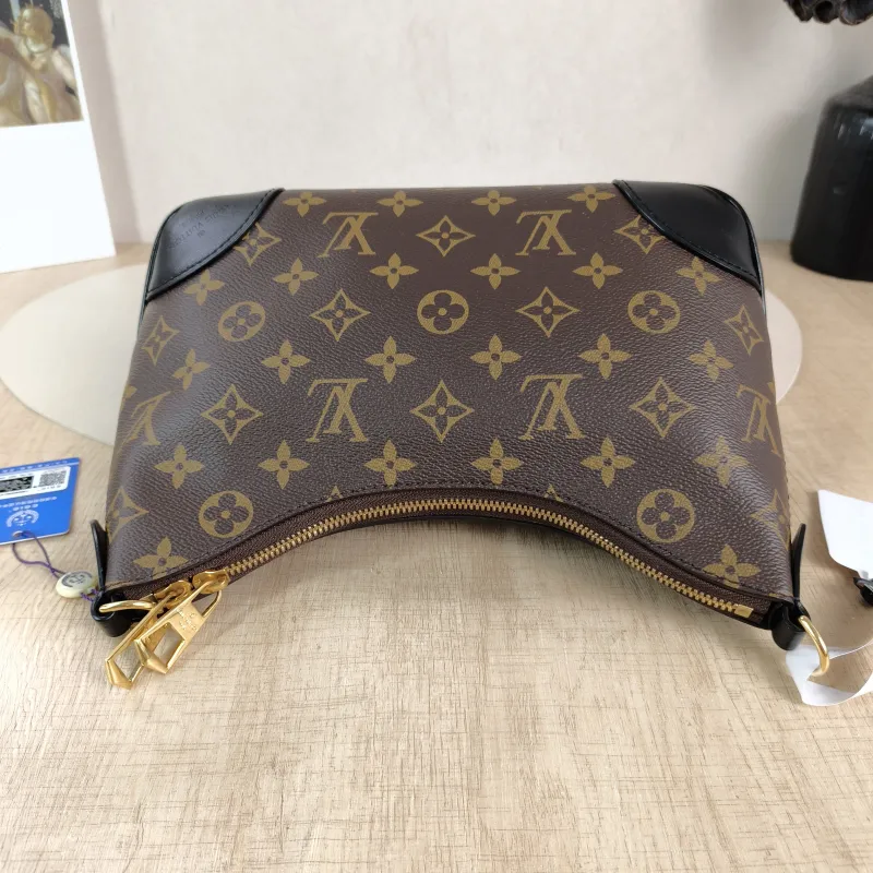 Louis Vuitton Crossbody Bag Boulogne PVC Small 26 × 9.5 × 16 cm — detail view 7 of 11