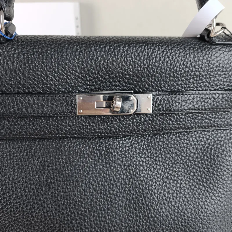 Hermès Crossbody Bag kelly 35 Black Togo Calfskin One Size 35 × 12 × 24 cm M Conditioned — detail view 1 of 12