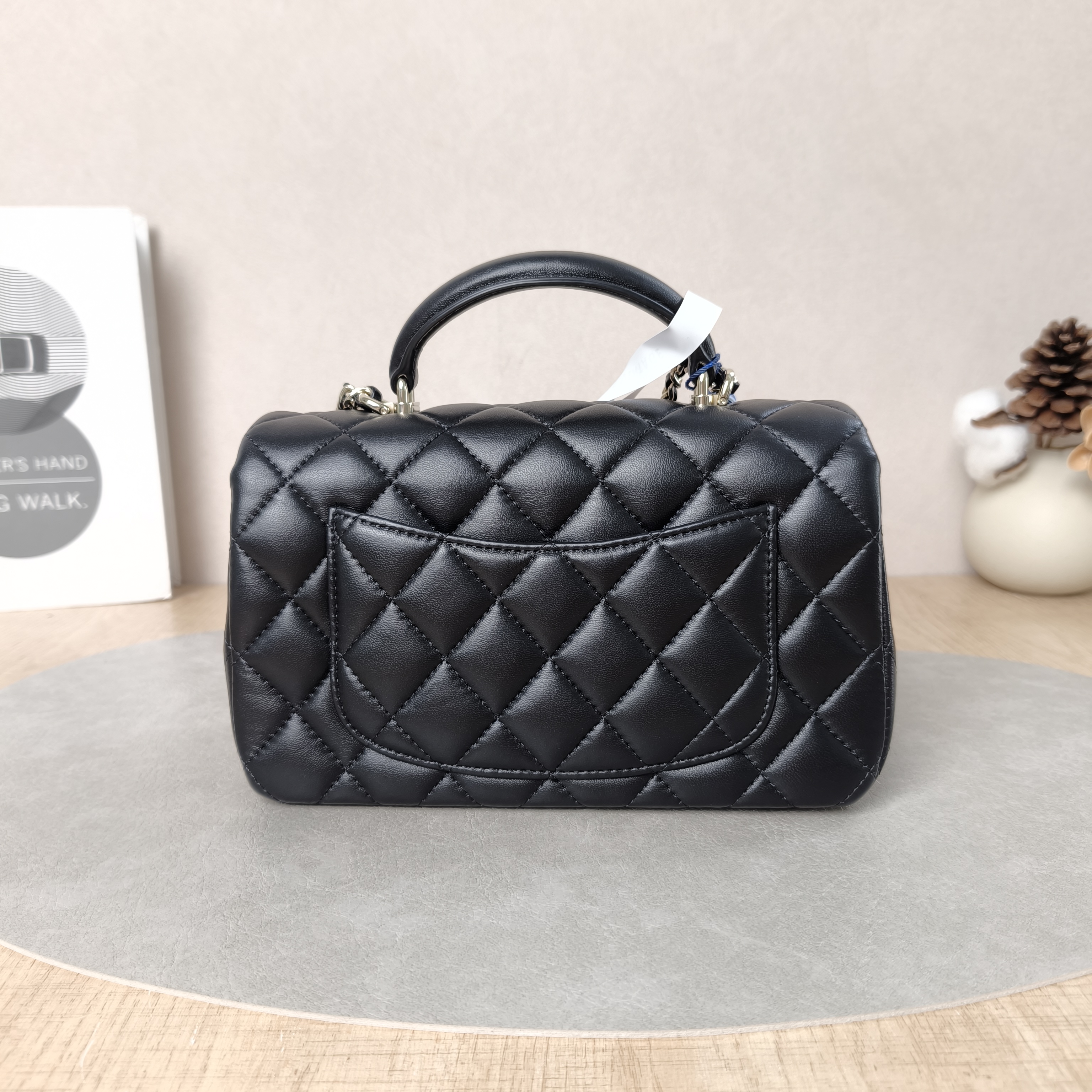 Chanel Crossbody Bagclassic flag large Mini cf mini Edition Black Lambskin mini20 × 6 × 12 cm — cover view 6 of 6