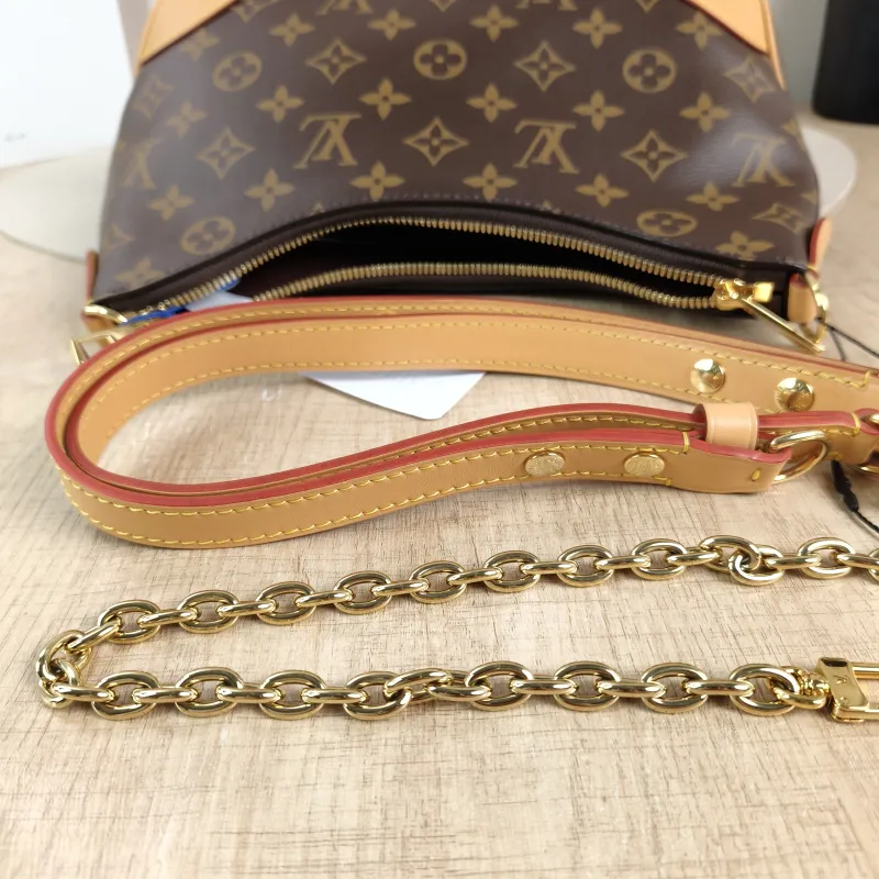 Louis Vuitton Crossbody Bag Boulogne PVC Small26 × 9.5 × 16 cm — detail view 10 of 11