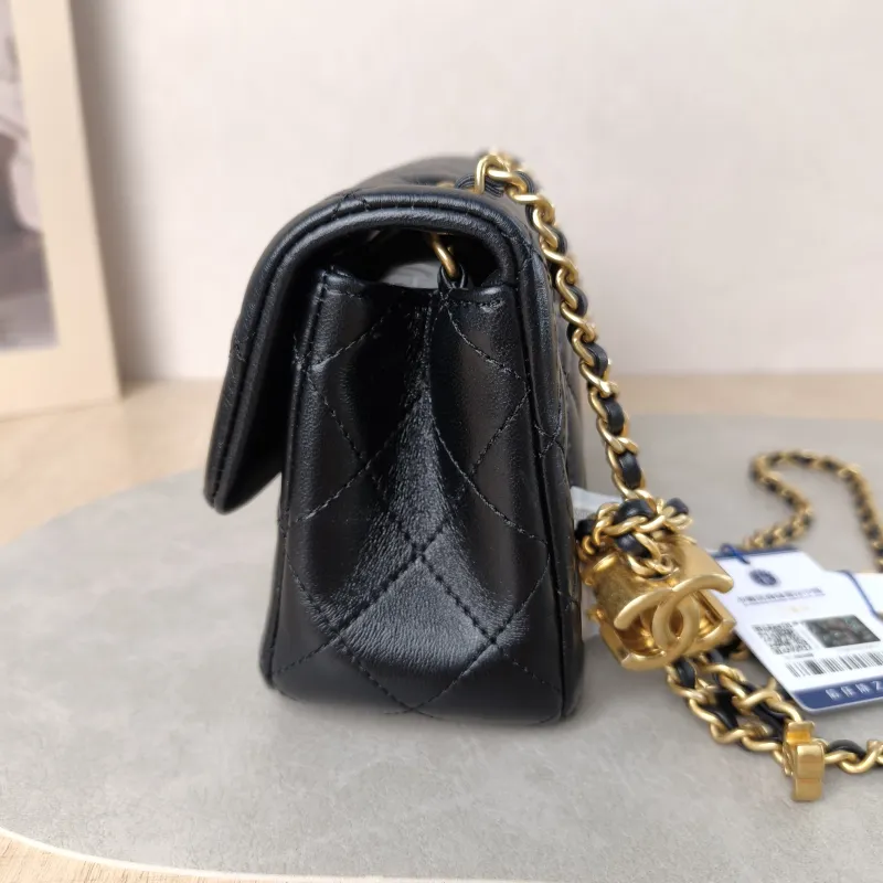 Chanel Crossbody Bag 25b c mini Black Lambskin mini 20 × 6 × 12 cm — detail view 6 of 10