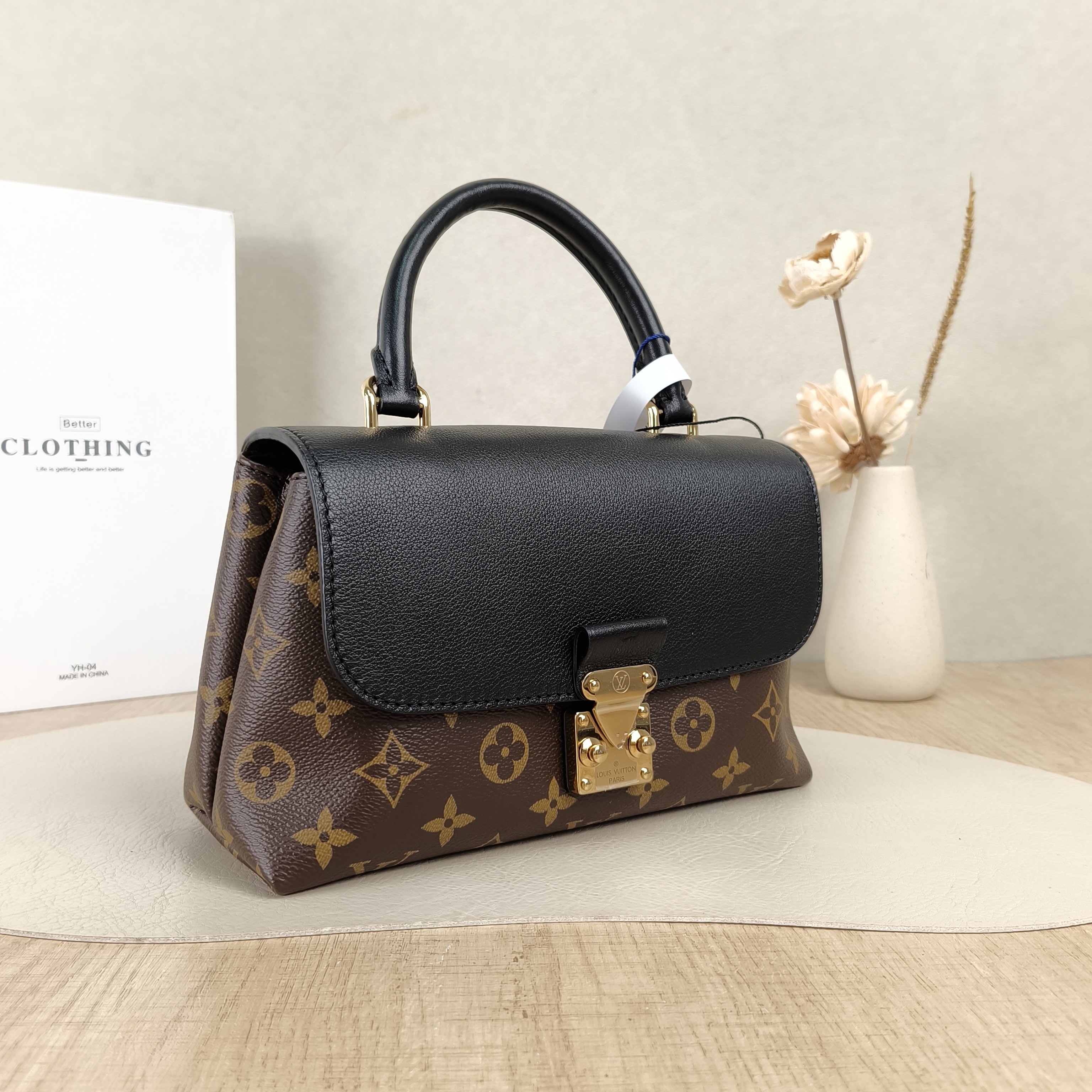 Louis Vuitton Crossbody Bag MADELEINE Black PVC · Calfskin BB24.5 × 8 × 16 cm Leather Tag — cover view 3 of 5