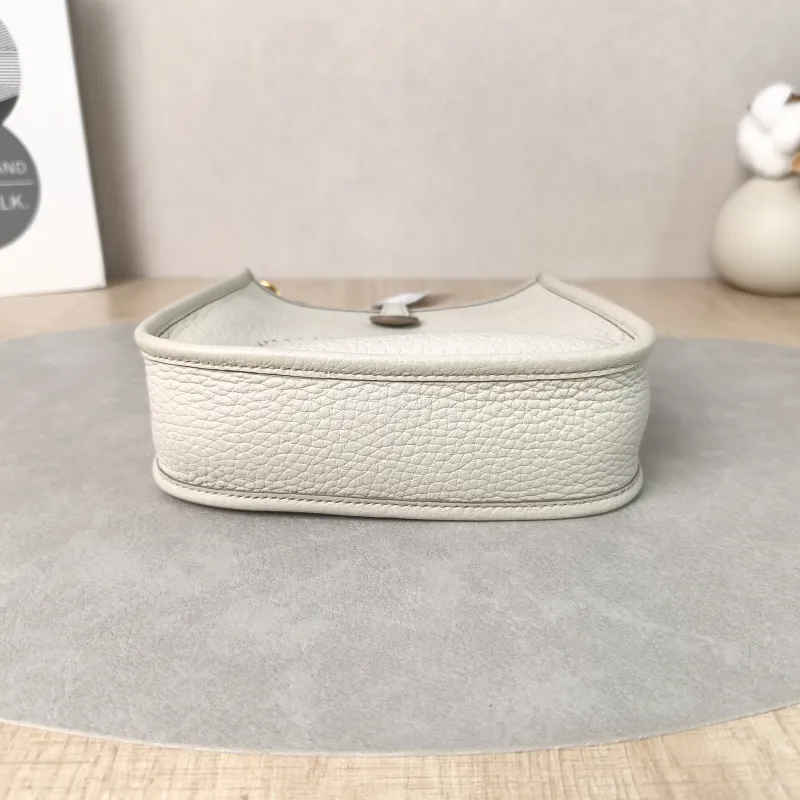 Hermès Crossbody Bag Evelyne Mini 16 Mini 16 TC Calfskin Mini 17 × 5.5 × 18 cm U — cover view 6 of 6