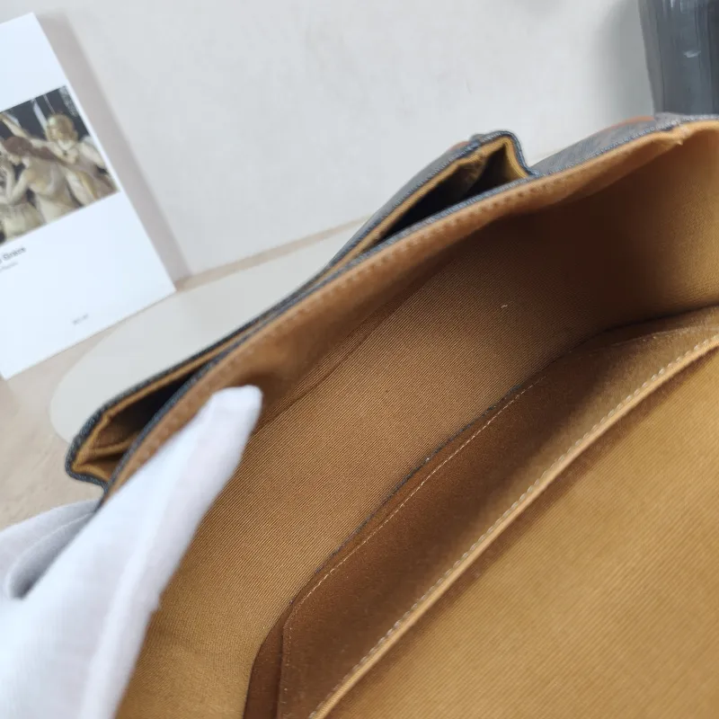 CELINE Crossbody Bag FOLCO Monogram PVC Medium 18.5 × 8 × 17 cm — detail view 4 of 12