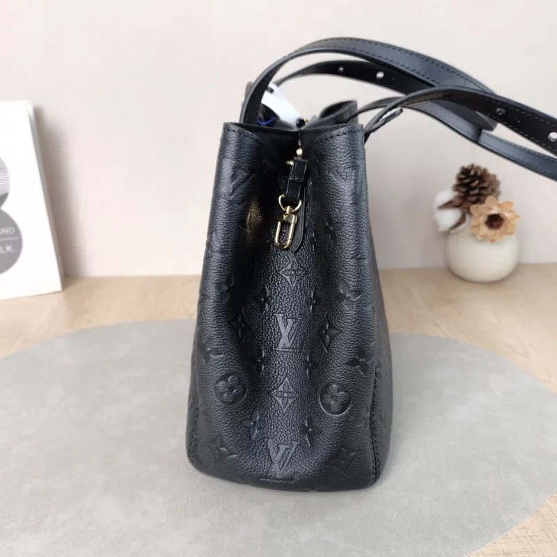 Louis Vuitton Shoulder Bag All In One Black Calfskin Small40 × 15 × 22 cm — detail view 10 of 14