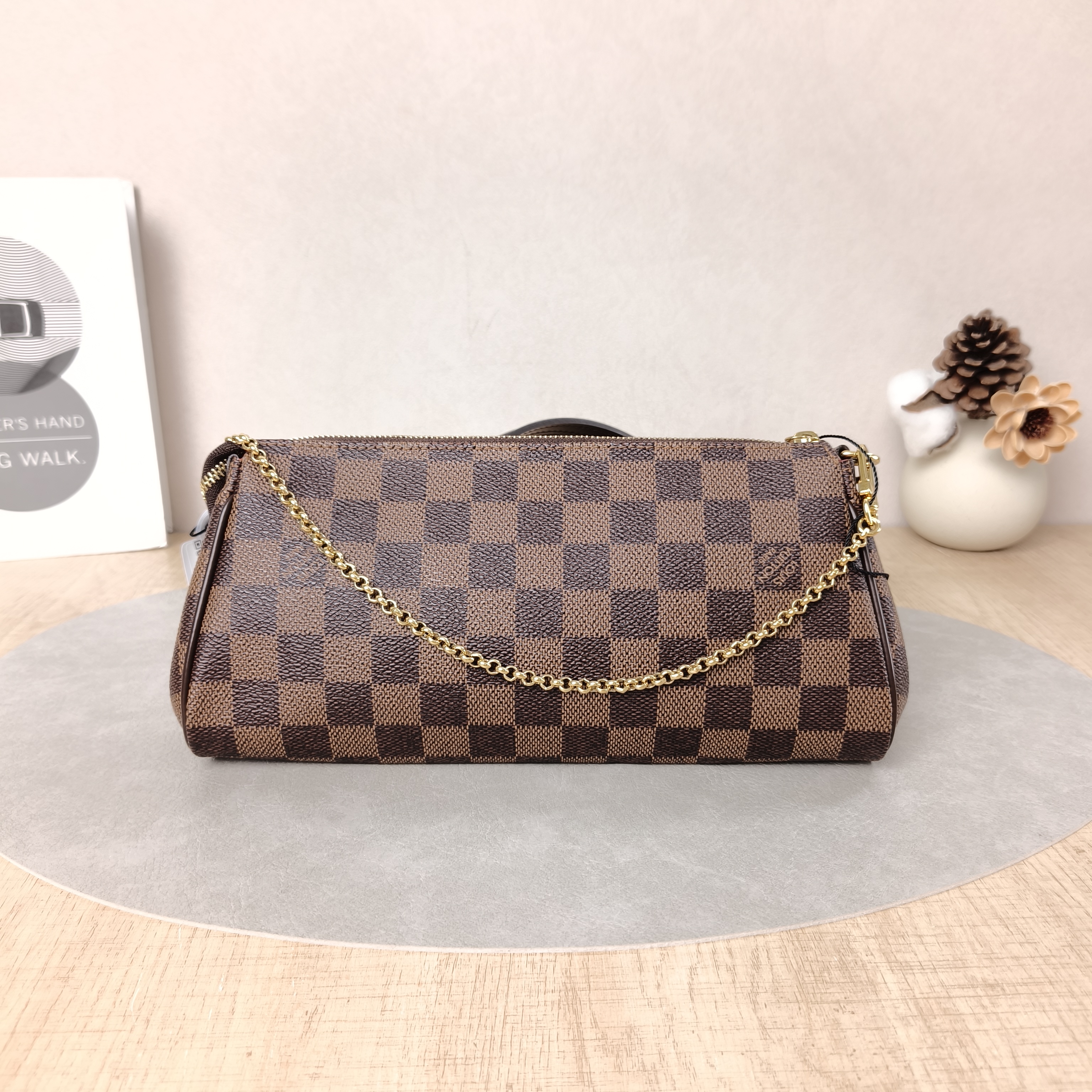 Louis Vuitton Crossbody Bag Eva Damier Ebene PVC Small25 × 4 × 13 cm — cover view 3 of 5
