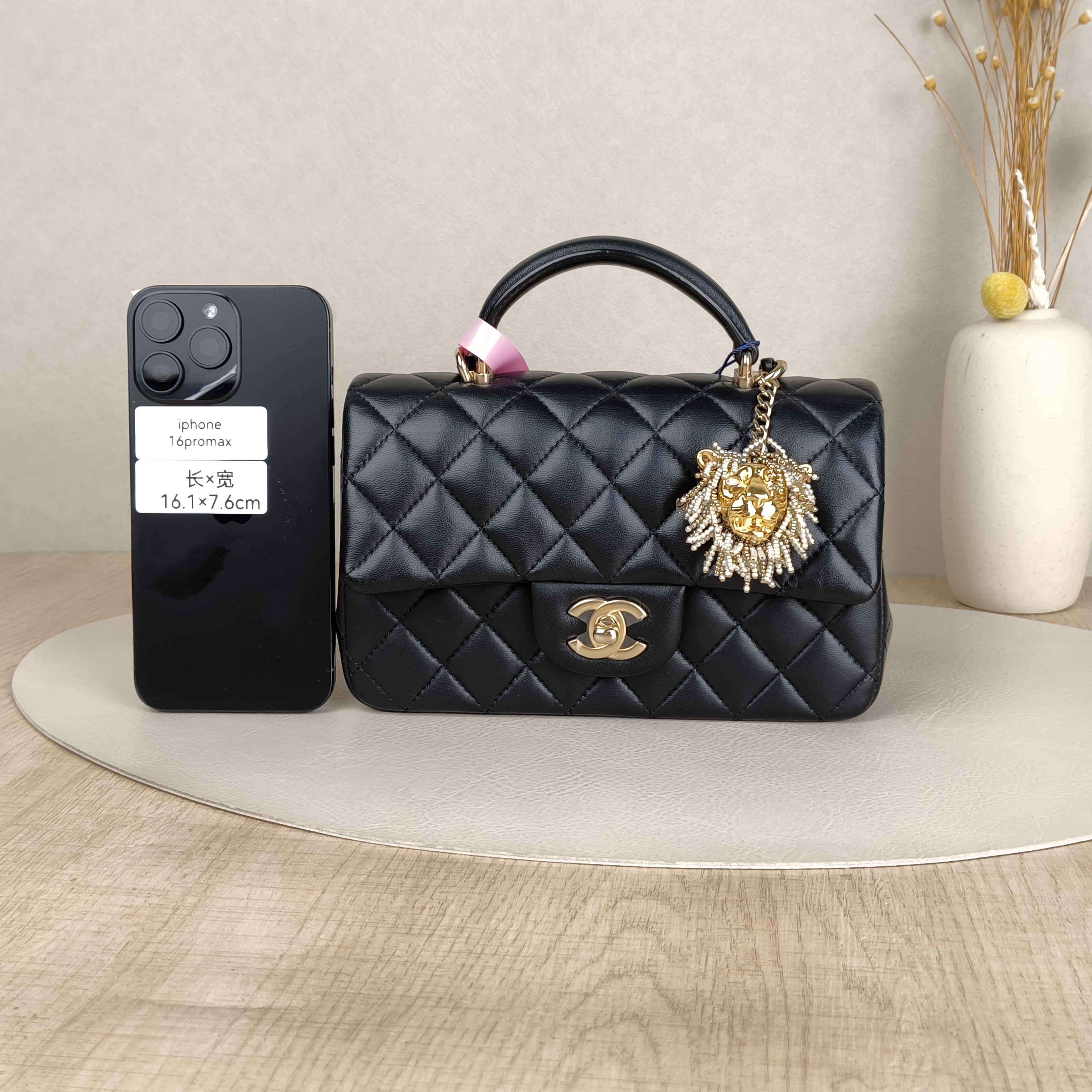 Chanel Crossbody Bag Edition mini Black Lambskin mini20 × 6 × 12 cm — cover view 7 of 9