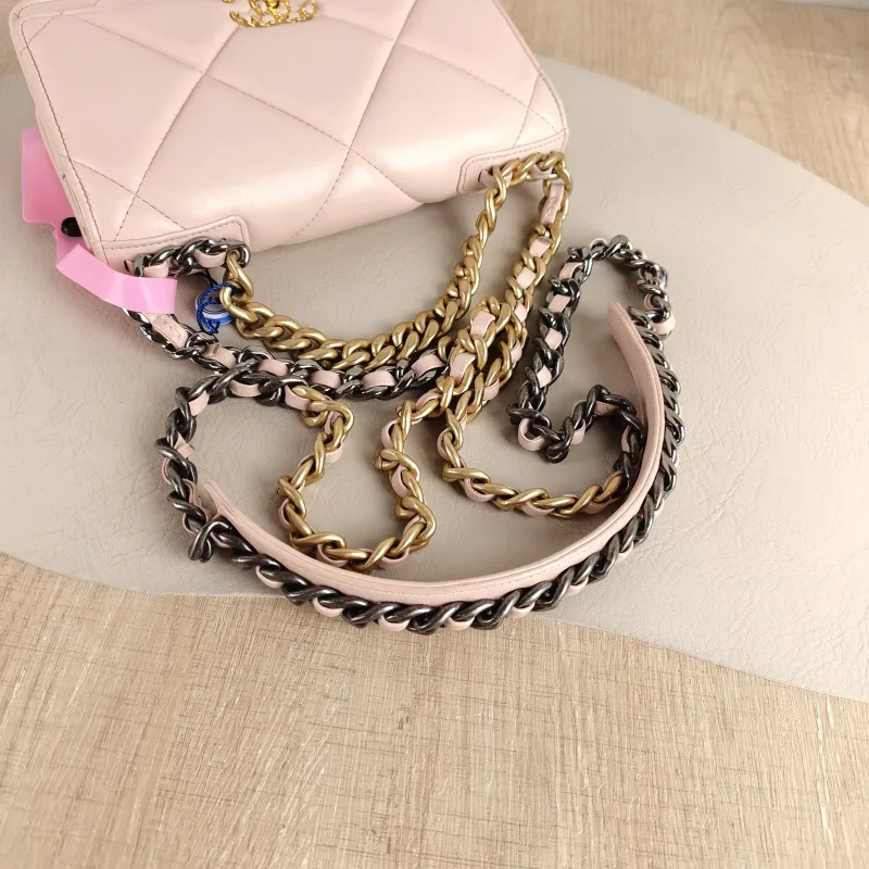 Chanel Crossbody Bag 19Bag WOC Pink SL ambskin Mini 19.2 × 3.5 × 12.3 cm — detail view 7 of 12