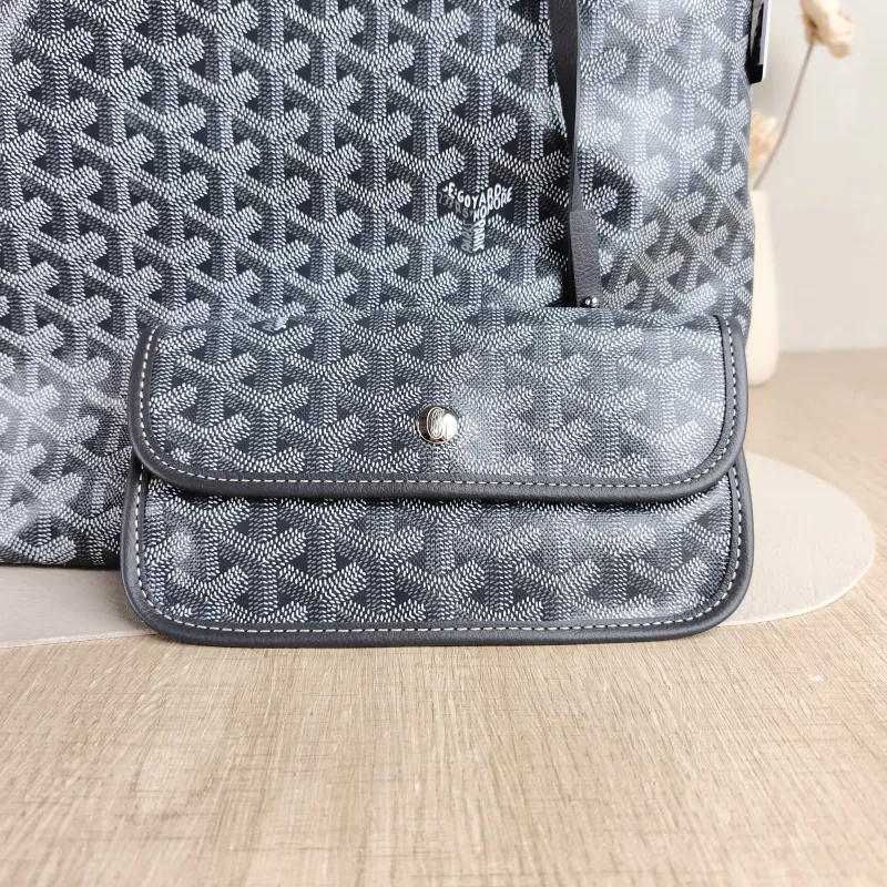 GOYARD Shoulder Bag Boheme Hobo​ Grey ine Canvas Small 34 × 14 × 31 cm — detail view 7 of 10