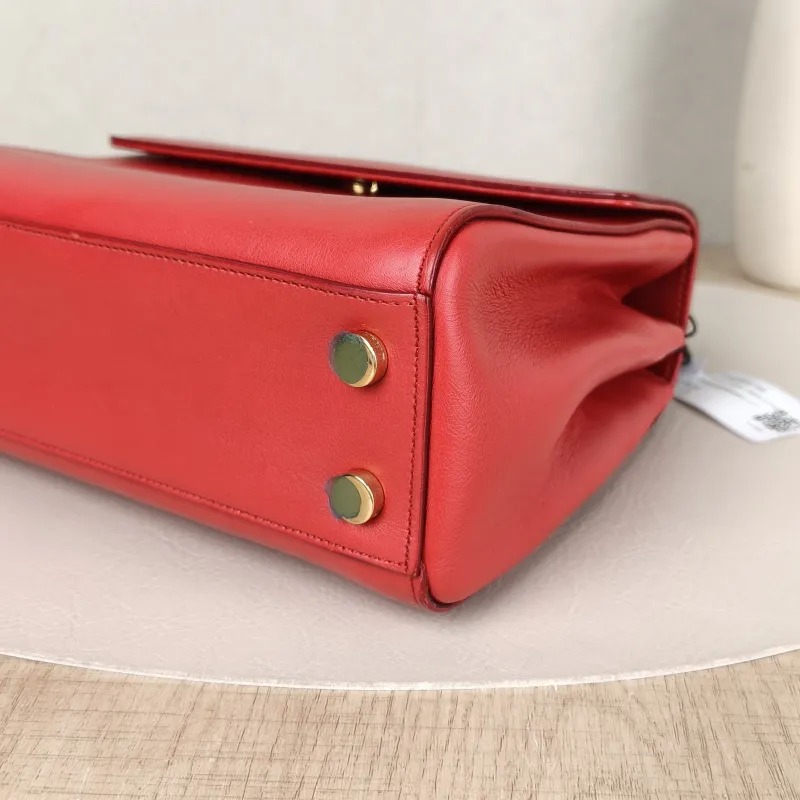 SAINT LAURENT Shoulder Bag Shoulder Bag Red Calfskin One Size21 × 10 × 17 cm — detail view 5 of 12