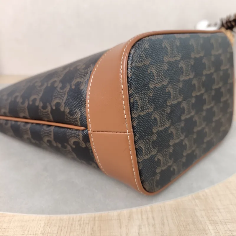 CELINE Crossbody Bag Triomphe Bucket Bag Monogram PVC Small22 × 13 × 26 cm — detail view 9 of 10