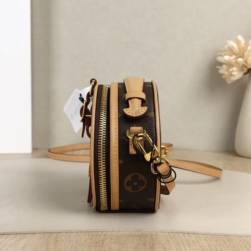 Louis Vuitton Crossbody Bag Mini BOITE CHAPEAU Monogram PV Cmini13 × 6.5 × 12 cm — detail view 6 of 12
