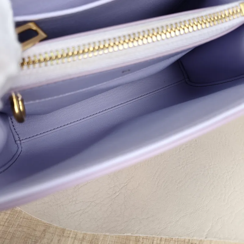 CELINE Crossbody Bag 16 Edition Calfskin Mini 17.5 × 7 × 14 cm — detail view 6 of 11