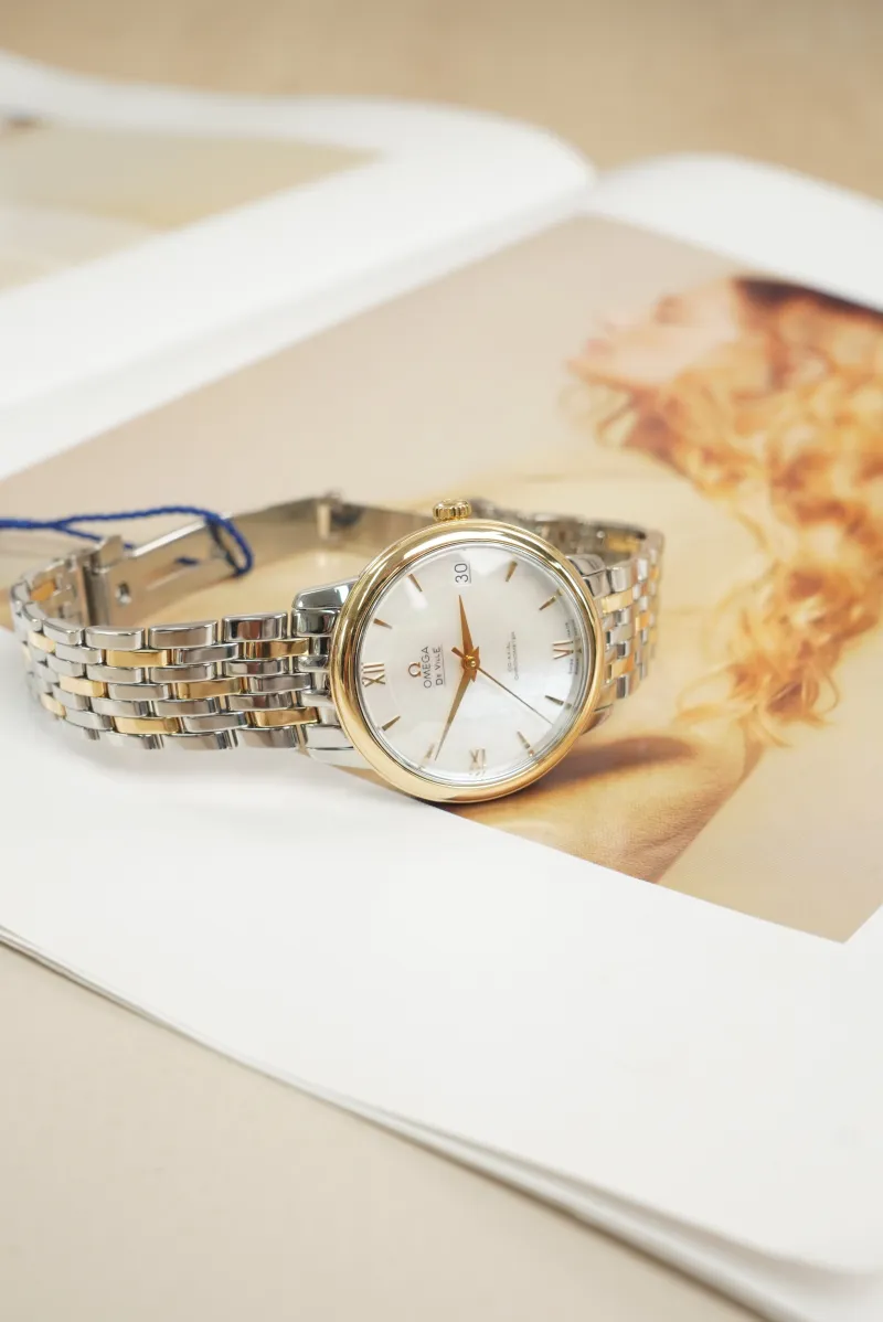 OMEGA Watch Collection Watch White One Size32.7mm — cover view 6 of 7