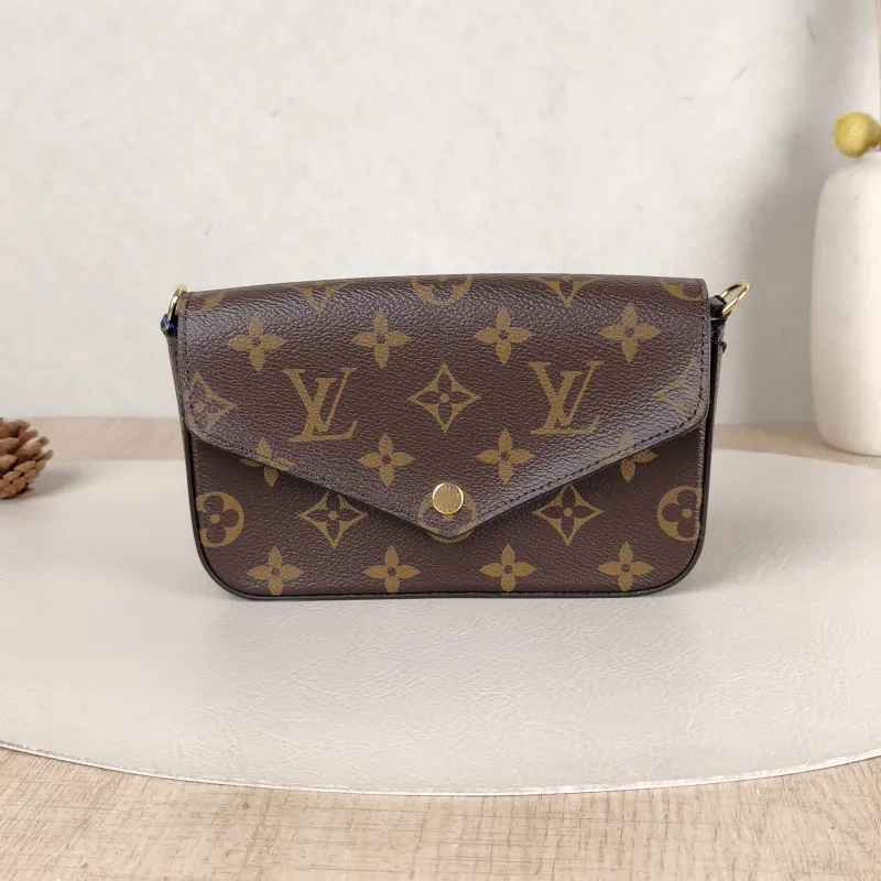 Louis Vuitton Crossbody Bag FÉLICIE STRAP & GO Monogram PVC Small17 × 3.5 × 9.6 cm