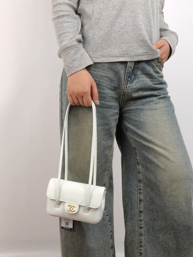 Chanel Shoulder Bag 26B preppy coco Green Calfskin Mini 17 × 5 × 11.5 cm — on-model view 2 of 2