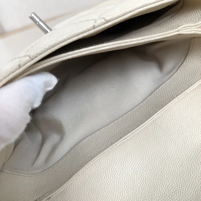 Chanel Crossbody Bagcf Collection Crossbody Bag White Calfskin One Size19 × 7 × 16 cm — detail view 16 of 16