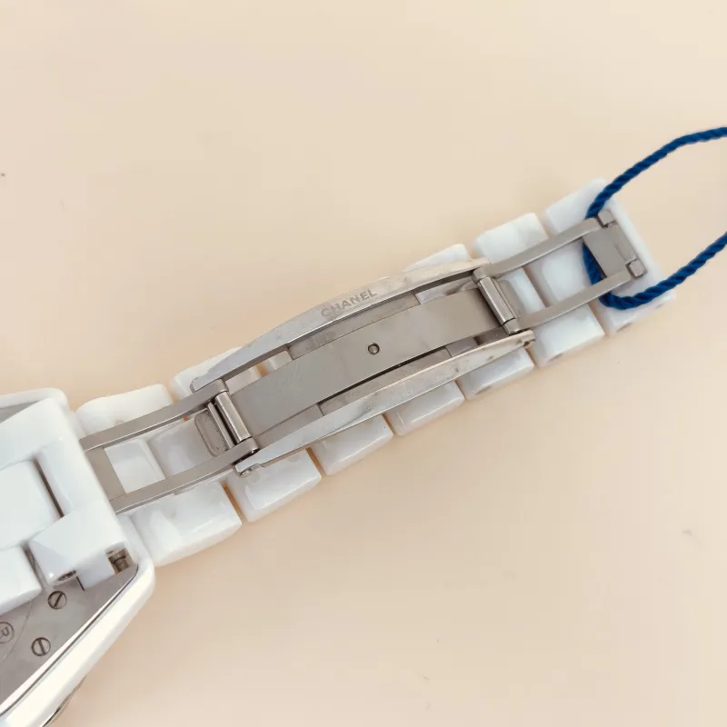 Chanel Watch J12Collection White One Size38 — cover view 3 of 7