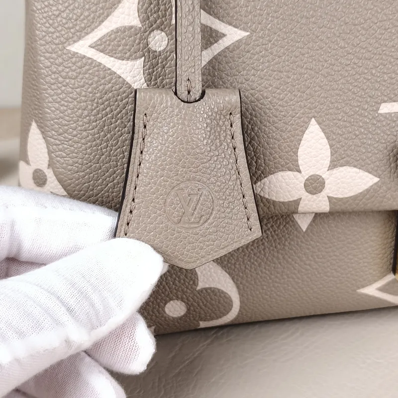 Louis Vuitton Crossbody Bag MADELEINE Empreinte Embossed Calfskin Medium30 × 11 × 19.5 cm — detail view 10 of 14