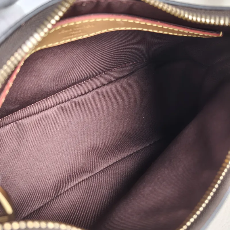 Louis Vuitton Crossbody Bag Boulogne PVC Small 26 × 9.5 × 16 cm — detail view 2 of 11