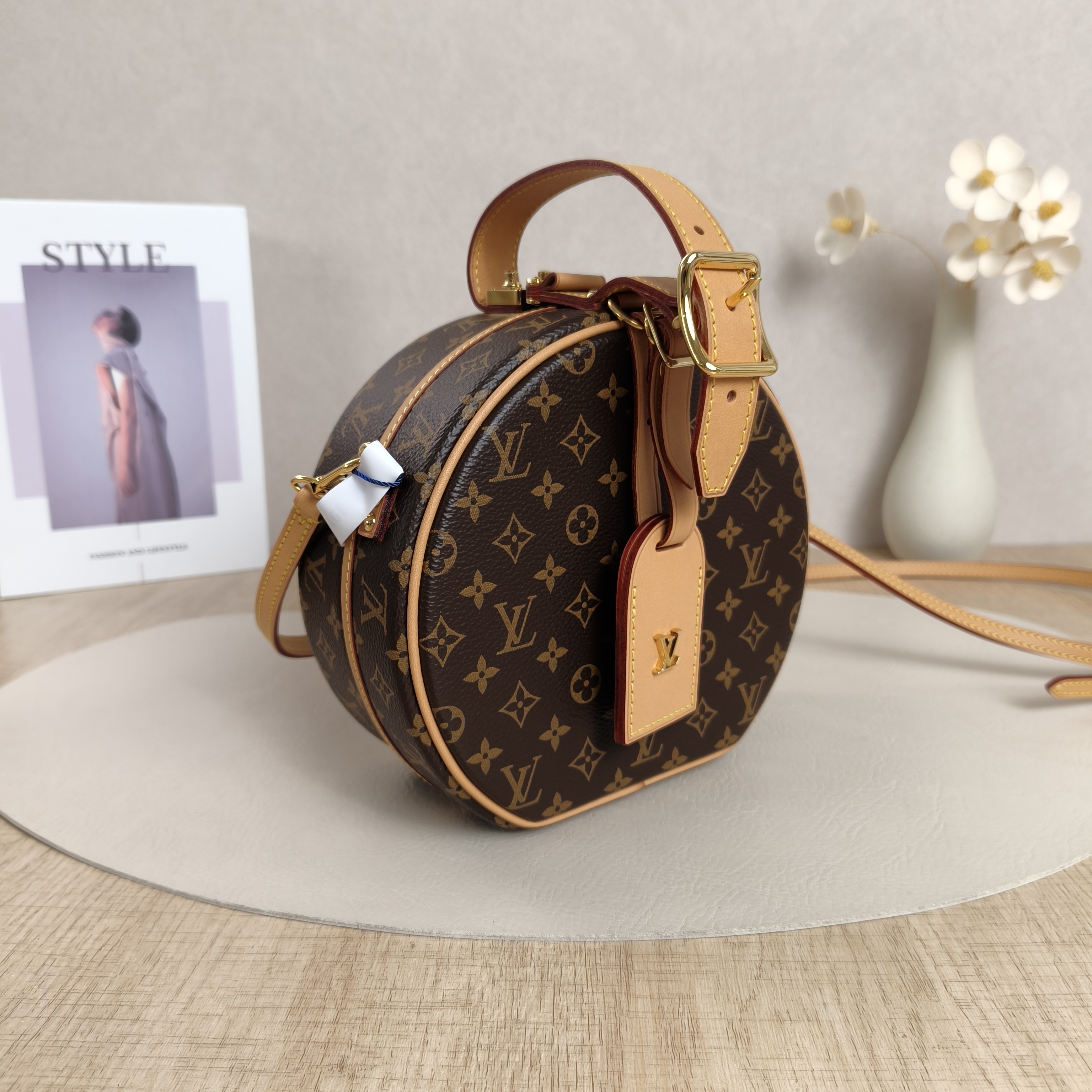 Louis Vuitton Crossbody Bag PETITE BOITE CHAPEAU Monogram PVC17.5 × 7.5 × 16.5 cm — cover view 4 of 9