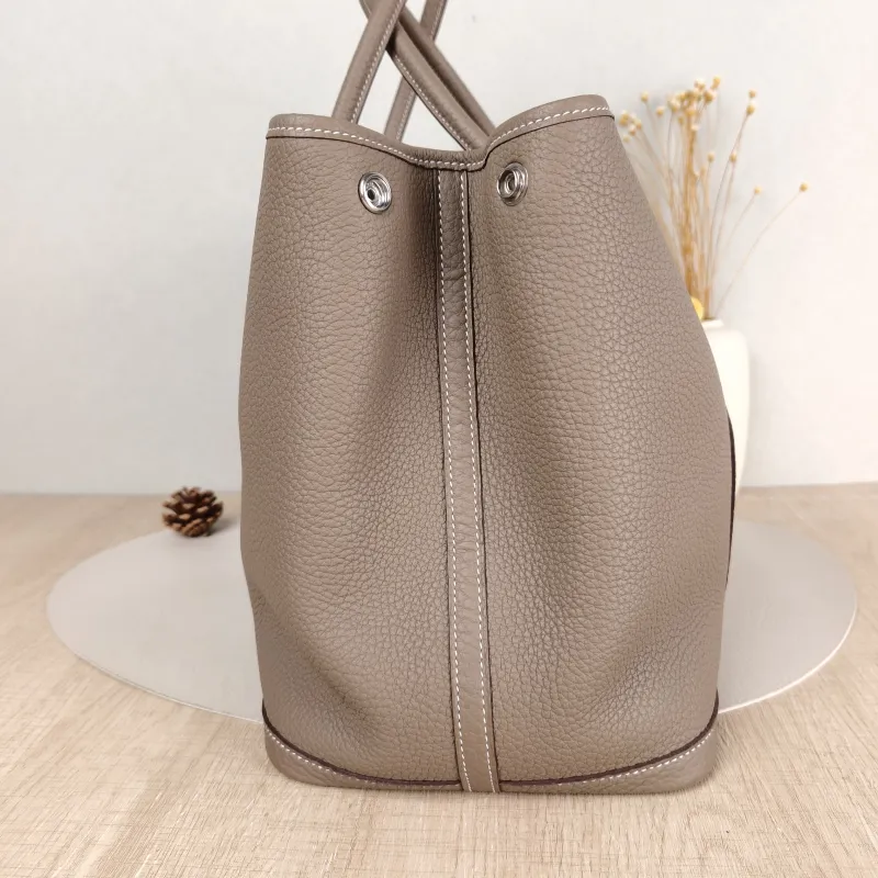 Hermès Top Handle Bag Garden Party 36 36 Negonda Calfskin Large 36 × 17 × 26 cm U — detail view 2 of 10