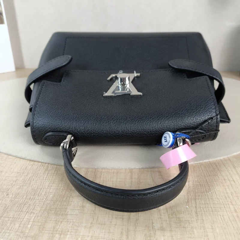 Louis Vuitton Crossbody Bag Lockme Ever Top Handle Bag Black Calfskin Mini 23 × 10 × 17 cm — detail view 6 of 12