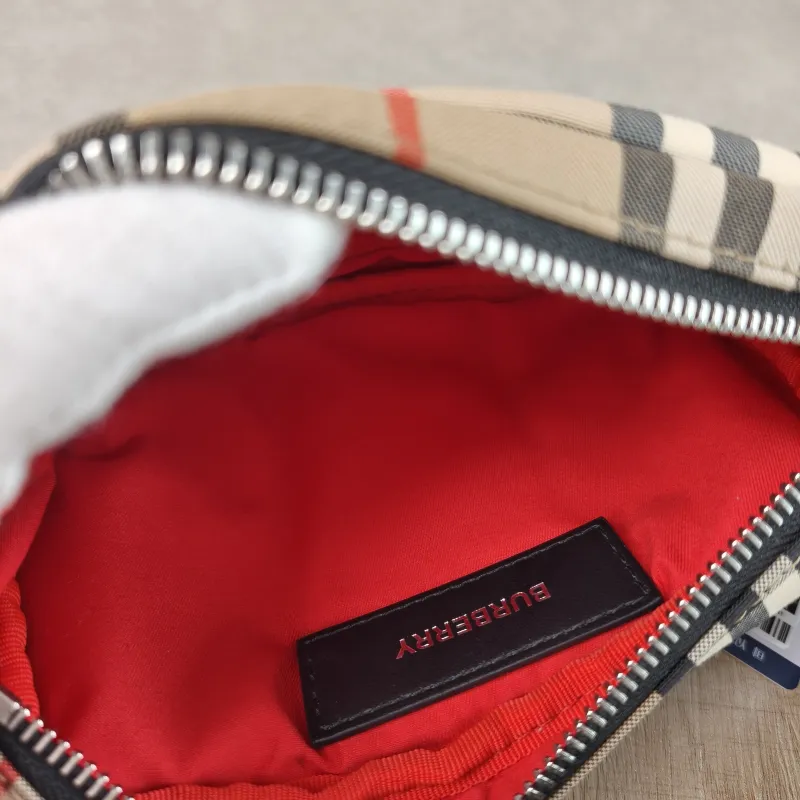 BURBERRY Belt Bag Belt Bag Canvas One Size 18 × 4 × 13.5 cm — detail view 6 of 11