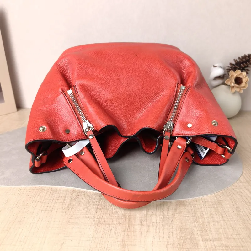 BURBERRY Top Handle Bag Tote Bag Red Calfskin 22 × 11 × 22 cm — detail view 8 of 11